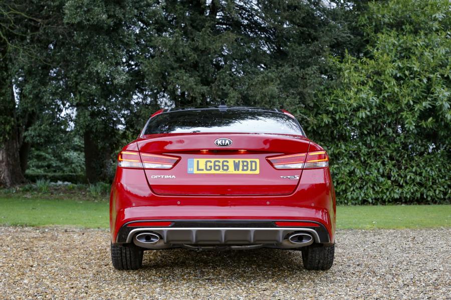  Kia Optima GT Line S 2017 года  (UK) (фото 8 из 20)